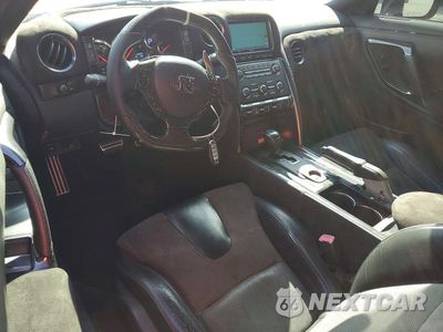 Zdjęcie 8 z 11 samochodu: 2012 NISSAN GT-R PREMIUM VIN:JN1AR5EF8CM250137 - miniatura