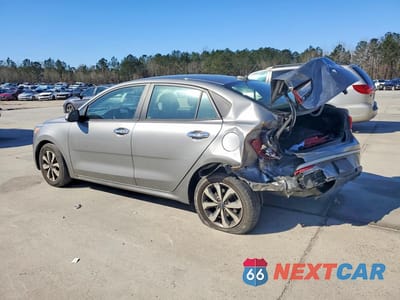 Drugie zdjęcie samochodu z przodu: 2022 KIA RIO LX VIN:3KPA24AD4NE432533 - miniatura