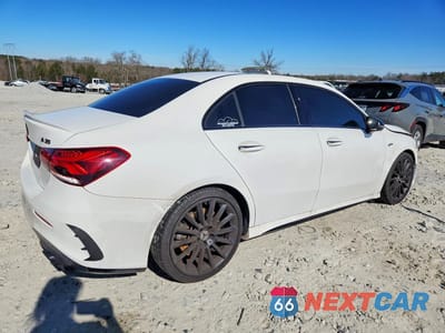 Trzecie zdjęcie samochodu z tyłu: 2020 MERCEDES-BENZ A 35 AMG VIN:W1K3G5BB1LJ209157 - miniatura