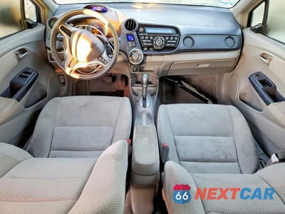 Zdjęcie 8 z 11 samochodu: 2010 HONDA INSIGHT EX VIN:JHMZE2H79AS043231 - miniatura