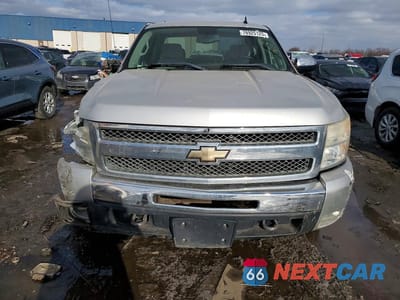 Piąte zdjęcie samochodu w środku: 2011 CHEVROLET SILVERADO C1500 LT VIN:1GCRCSE05BZ223250 - miniatura