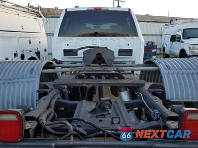 Zdjęcie 10 z 13 samochodu: 2023 FORD F350 SUPER DUTY TRUCK CAB AND CHASSIS VIN:1FT8W3DT5PEC22151 - miniatura