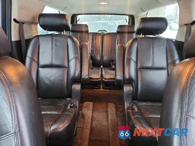 Zdjęcie 10 z 12 samochodu: 2007 CHEVROLET SUBURBAN K1500 VIN:1GNFK16387J251081 - miniatura