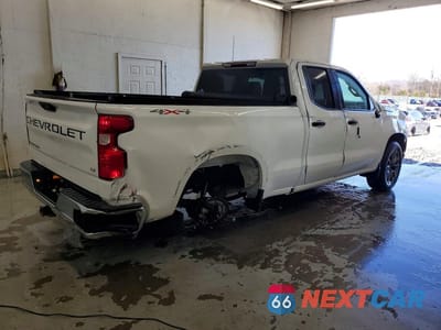 Trzecie zdjęcie samochodu z tyłu: 2024 CHEVROLET SILVERADO K1500 LT-L VIN:1GCRDKEK8RZ133535 - miniatura