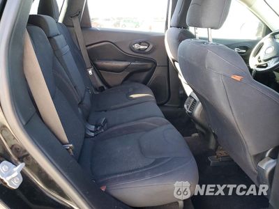 Zdjęcie 11 z 13 samochodu: 2017 JEEP CHEROKEE LATITUDE VIN:1C4PJLCB2HW548780 - miniatura