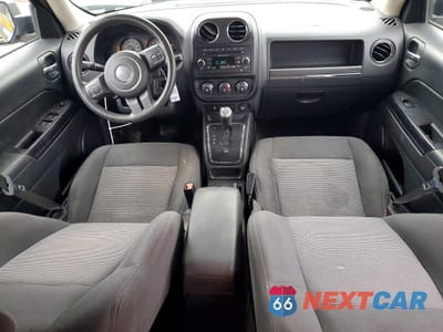 Zdjęcie 8 z 14 samochodu: 2016 JEEP PATRIOT SPORT VIN:1C4NJRBBXGD552291 - miniatura