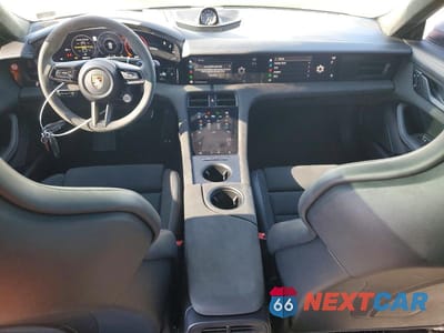 Zdjęcie 8 z 11 samochodu: 2023 PORSCHE TAYCAN GTS VIN:WP0AD2Y18PSA47294 - miniatura