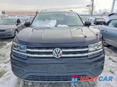 Piąte zdjęcie samochodu w środku: 2018 VOLKSWAGEN ATLAS VIN:1V2HR2CA6JC501479 - miniatura