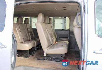 Zdjęcie 6 z 10 samochodu: 2015 NISSAN NV 3500 HD SL VIN:5BZAF0AA0FN851107 - miniatura