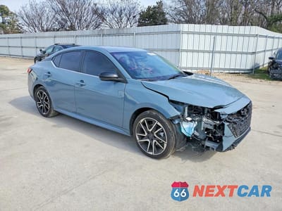 Czwarte zdjęcie samochodu z boku: 2025 NISSAN SENTRA SR VIN:3N1AB8DV5SY208065 - miniatura