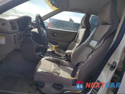 Zdjęcie 7 z 11 samochodu: 1999 VOLVO S70 VIN:YV1LS55A5X1586506 - miniatura