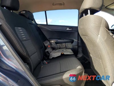 Zdjęcie 11 z 12 samochodu: 2018 KIA SPORTAGE LX VIN:KNDPMCAC0J7449927 - miniatura