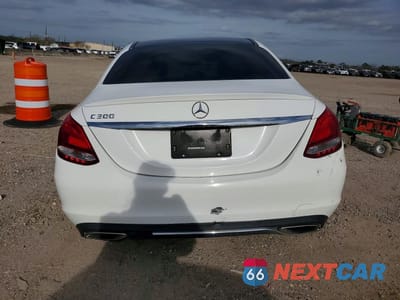 Zdjęcie 6 z 12 samochodu: 2017 MERCEDES-BENZ C 300 VIN:55SWF4JB7HU196918 - miniatura
