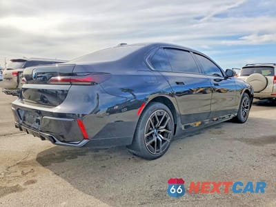 Trzecie zdjęcie samochodu z tyłu: 2025 BMW I7 EDRIVE50 VIN:WBY43EJ04SCT21222 - miniatura