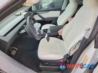 Zdjęcie 7 z 12 samochodu: 2026 TESLA MODEL Y VIN:7SAYGDEE8TF365626 - miniatura