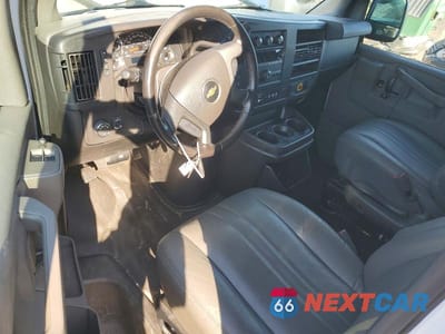 Zdjęcie 8 z 13 samochodu: 2021 CHEVROLET EXPRESS 2500 CARGO ** CLN TITLE * PRI FLEET ** VIN:1GCWGAFP4M1175481 - miniatura