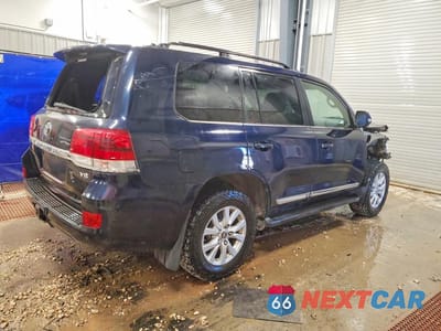 Trzecie zdjęcie samochodu z tyłu: 2016 TOYOTA LAND CRUISER BASE VIN:JTMCY7AJ7G4038088 - miniatura