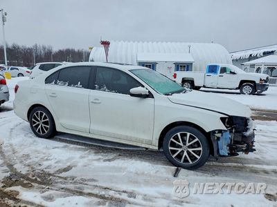 Czwarte zdjęcie samochodu z boku: 2017 VOLKSWAGEN JETTA SE VIN:3VWDB7AJXHM276641 - miniatura