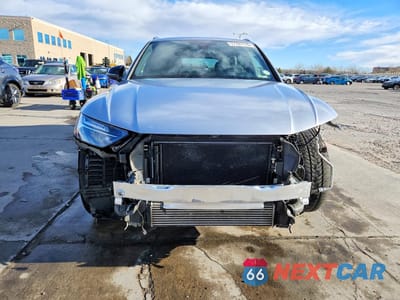 Piąte zdjęcie samochodu w środku: 2022 AUDI SQ5 PREMIUM PLUS VIN:WA1B4AFY8N2029154 - miniatura