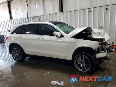 Czwarte zdjęcie samochodu z boku: 2019 MERCEDES-BENZ GLC 300 4MATIC VIN:WDC0G4KB4KV195666 - miniatura