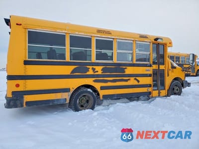 Czwarte zdjęcie samochodu z boku: 2011 THOMAS MINOTOUR G4500 - SCHOOL BUS VIN:1GB6G5BG0B1104891 - miniatura