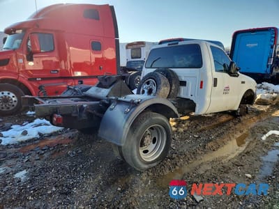 Trzecie zdjęcie samochodu z tyłu: 1999 FORD F450 SUPER DUTY VIN:1FDXF46F2XEA89112 - miniatura