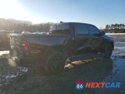 Trzecie zdjęcie samochodu z tyłu: 2025 RAM 1500 LARAMIE VIN:1C6SRFJP6SN616893 - miniatura