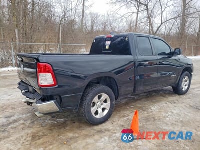 Trzecie zdjęcie samochodu z tyłu: 2020 RAM 1500 BIG HORN VIN:1C6SRFBT1LN136578 - miniatura