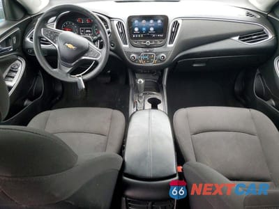 Zdjęcie 8 z 12 samochodu: 2019 CHEVROLET MALIBU VIN:1G1ZD5ST3KF128418 - miniatura