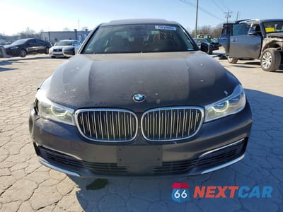 Piąte zdjęcie samochodu w środku: 2016 BMW 750 XI VIN:WBA7F2C55GG415393 - miniatura