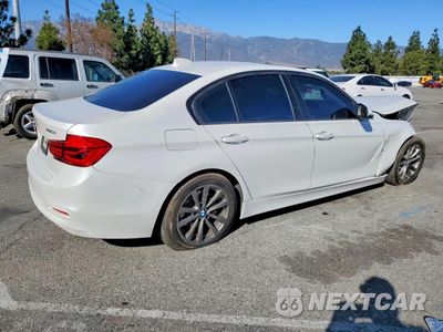 Trzecie zdjęcie samochodu z tyłu: 2017 BMW 320 I VIN:WBA8E1G31HNU18511 - miniatura