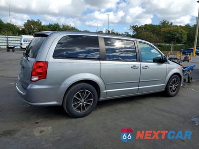Trzecie zdjęcie samochodu z tyłu: 2017 DODGE GRAND CARAVAN GT VIN:2C4RDGEG1HR736926 - miniatura
