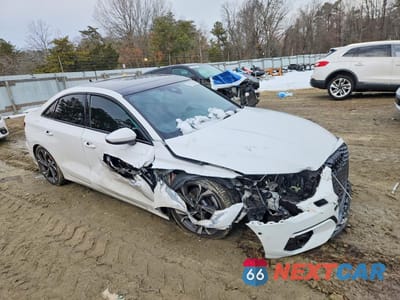 Czwarte zdjęcie samochodu z boku: 2023 AUDI A3 PREMIUM VIN:WAUGUDGY1PA050929 - miniatura