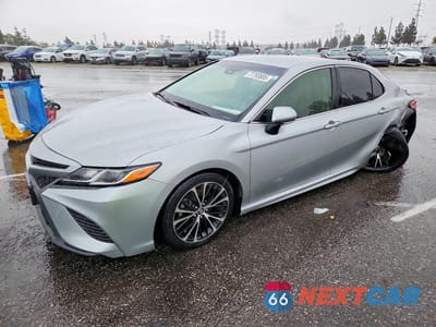 2018 TOYOTA CAMRY L JTNB11HK8J3049833 - główne zdjęcie licytacji z USA - miniatura