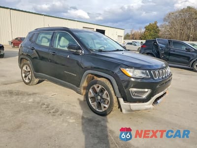 Czwarte zdjęcie samochodu z boku: 2018 JEEP COMPASS LIMITED VIN:3C4NJCCB6JT330764 - miniatura