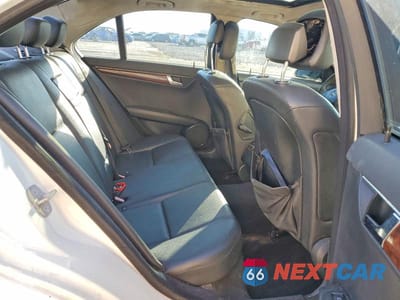 Zdjęcie 10 z 11 samochodu: 2009 MERCEDES-BENZ C 300 VIN:WDDGF54X09R046783 - miniatura