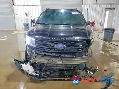 Piąte zdjęcie samochodu w środku: 2016 FORD EXPLORER SPORT VIN:1FM5K8GT8GGD09002 - miniatura