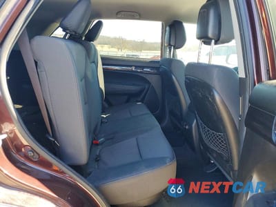 Zdjęcie 11 z 13 samochodu: 2012 KIA SORENTO LX VIN:5XYKTDA29CG244865 - miniatura
