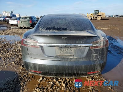 Zdjęcie 6 z 12 samochodu: 2019 TESLA MODEL S VIN:5YJSA1E29KF300579 - miniatura