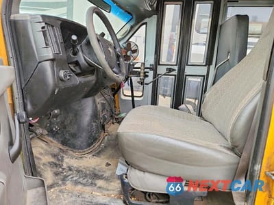 Zdjęcie 7 z 13 samochodu: 2012 THOMAS MINOTOUR G3500 - SCHOOL BUS VIN:1GB0G2BA5C1192984 - miniatura