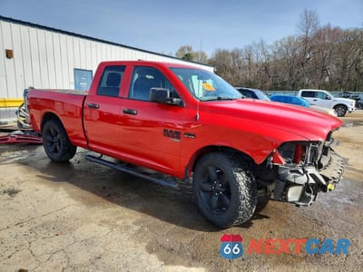 Czwarte zdjęcie samochodu z boku: 2019 RAM 1500 CLASSIC TRADESMAN VIN:1C6RR7FT7KS531282 - miniatura