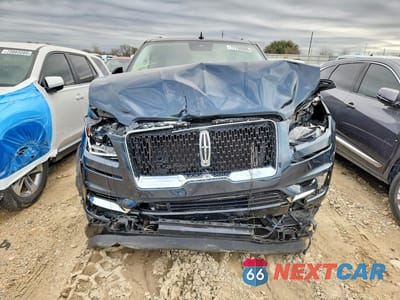 Piąte zdjęcie samochodu w środku: 2021 LINCOLN NAVIGATOR BLACK LABEL VIN:5LMJJ2TT1MEL15636 - miniatura
