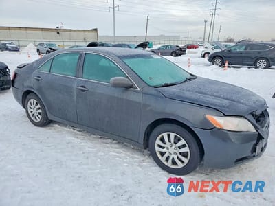 Czwarte zdjęcie samochodu z boku: 2009 TOYOTA CAMRY BASE VIN:4T4BE46K59R112049 - miniatura