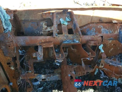 Zdjęcie 9 z 12 samochodu: 2011 FORD F250 SUPER DUTY VIN:1FTBF2AT4BEA73373 - miniatura