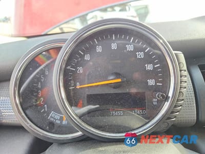 Zdjęcie 9 z 12 samochodu: 2016 MINI COOPER VIN:WMWXP5C57G2D14127 - miniatura