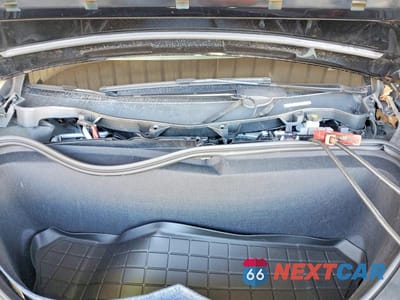Zdjęcie 11 z 12 samochodu: 2017 TESLA MODEL X VIN:5YJXCDE25HF051529 - miniatura