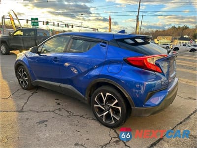 Trzecie zdjęcie samochodu z tyłu: 2018 TOYOTA C-HR XLE VIN:NMTKHMBX3JR020422 - miniatura