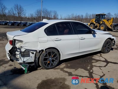 Trzecie zdjęcie samochodu z tyłu: 2017 BMW 320 I VIN:WBA8E1G34HNU18650 - miniatura