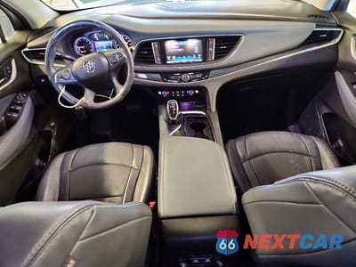 Zdjęcie 8 z 12 samochodu: 2018 BUICK ENCLAVE ESSENCE VIN:5GAERBKW2JJ135423 - miniatura