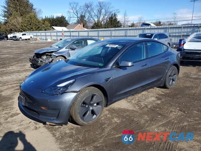 2023 TESLA MODEL 3 5YJ3E1EA9PF679672 - główne zdjęcie licytacji z USA - miniatura